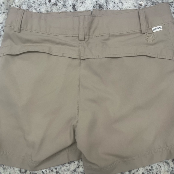 Magellan Ladies Shorts XS fits like S - Picture 2 of 5